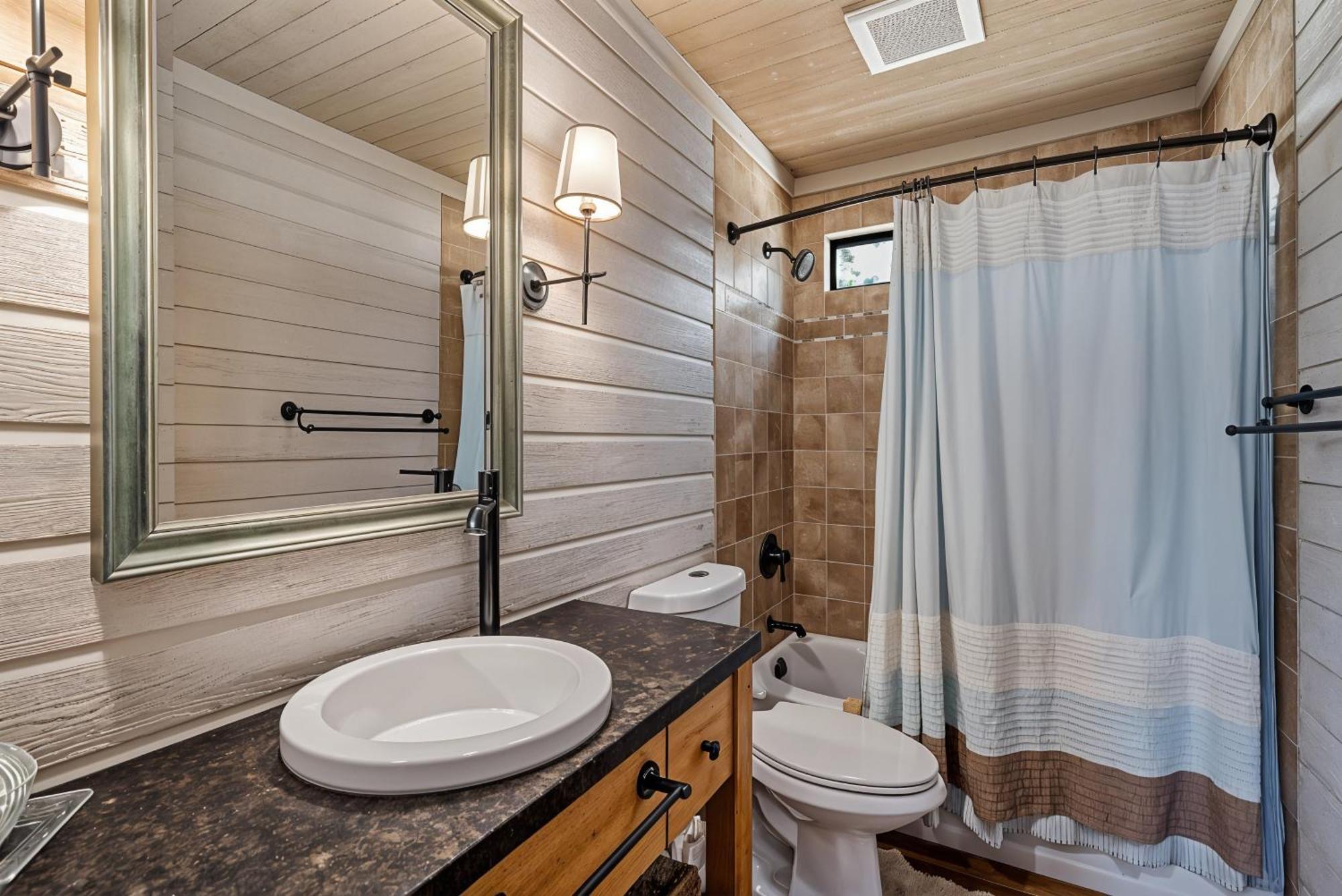 Ferienhaus Marina - Lakefront On Beach!